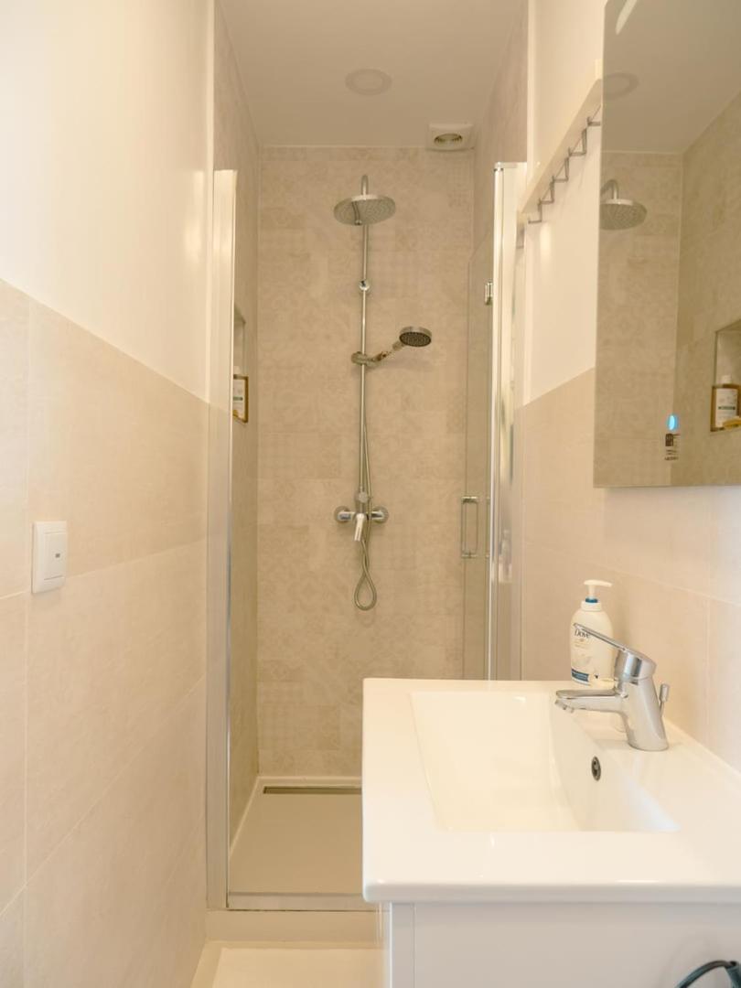 Charming 2br Steps From Castelo De S. Jorge | By Airnest Apartamento Lisboa